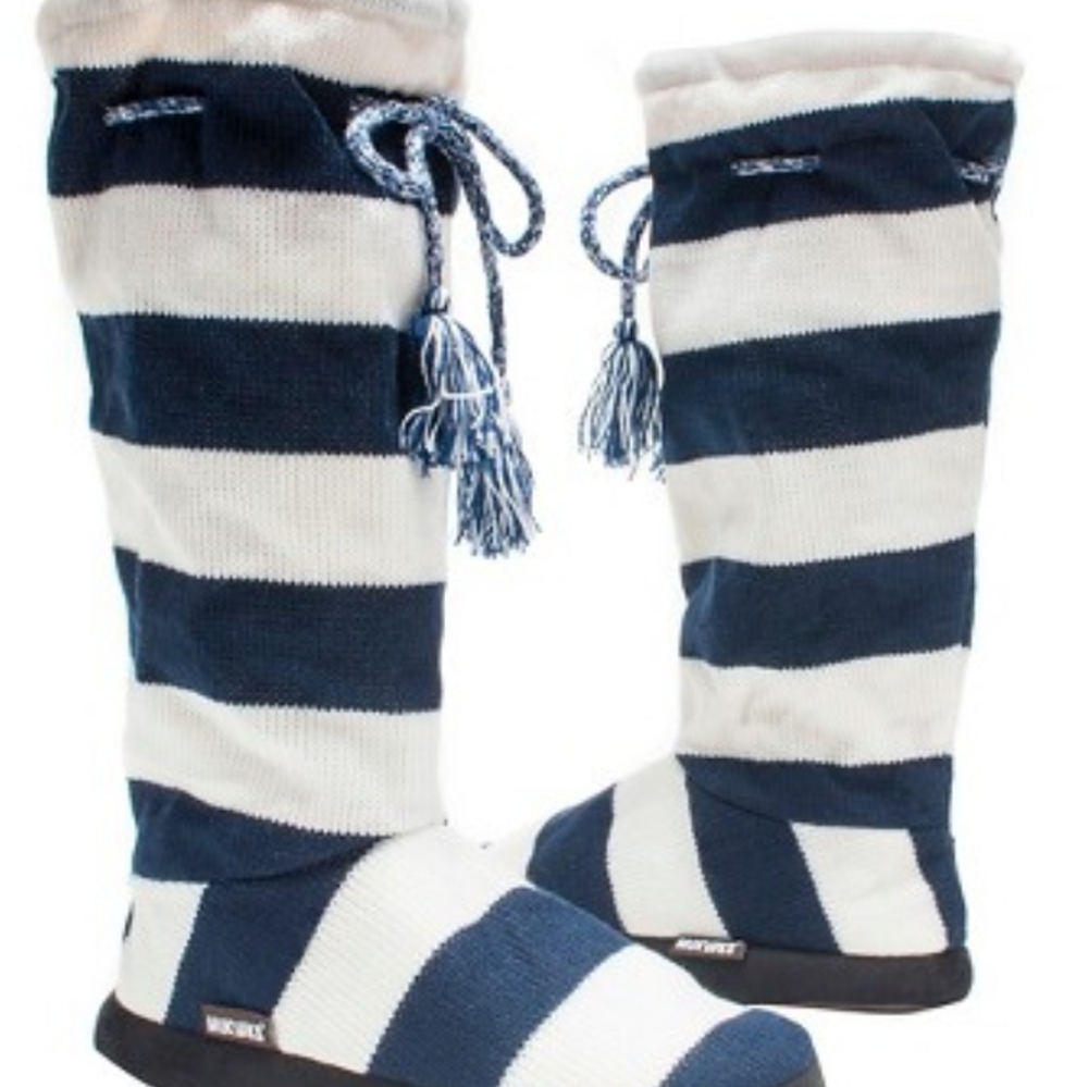 Muk Luks slipper boots